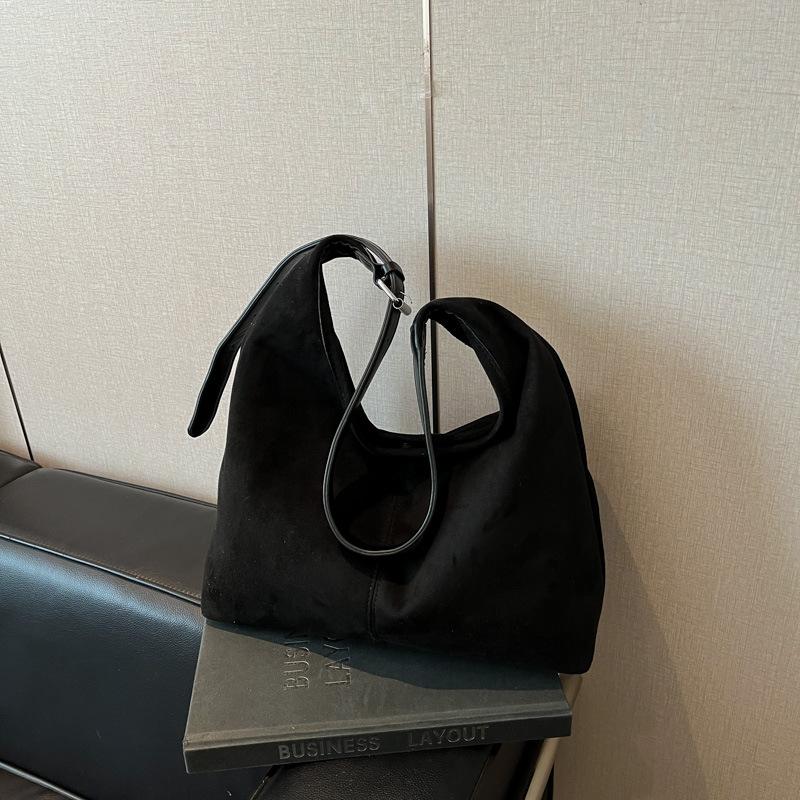 

Замшевая модная и повседневная новая осенне-зимняя сумка-тоут для поездок на работу, большая вместимость, на плечо, подмышку, женская сумка чёрный