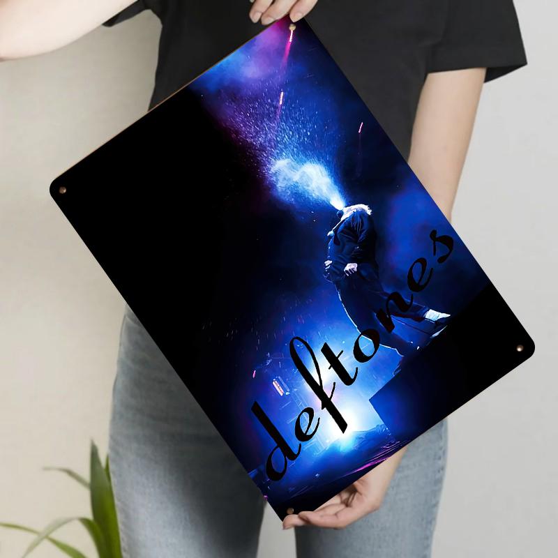 

Deftones Band Live Performance Metal Wall Art Decorative Iron Painting for Music Fans Room Decoration 20x30cm（7.8x11.8inch）