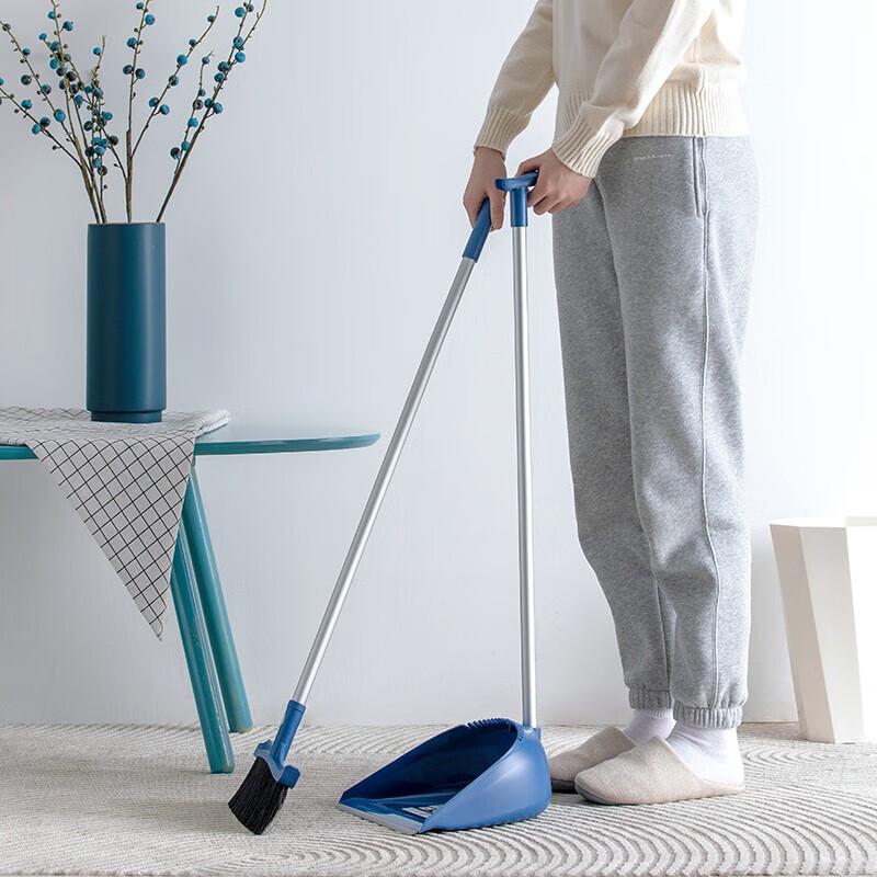 Chahua 1728 Broom and Dustpan Set