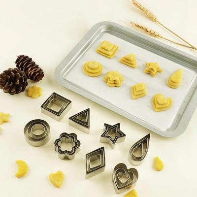 Cookie Cutters 4 Styles Flower Heart Circle Star Baking Mould Stainless Steel Baking Mold Biscuit Cookie Cutter Fruit Egg Mould