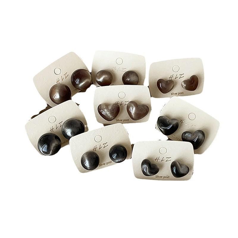 Unique Design Sense Resin Smudged Cat Eye Stud Earrings Women'S Niche Personality Fashion Commuter Versatile Earrings