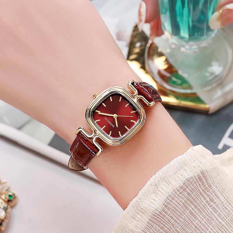 2023 Korean Retro Women’s Quartz Belt Watch: Chic, Versatile, and Timeless