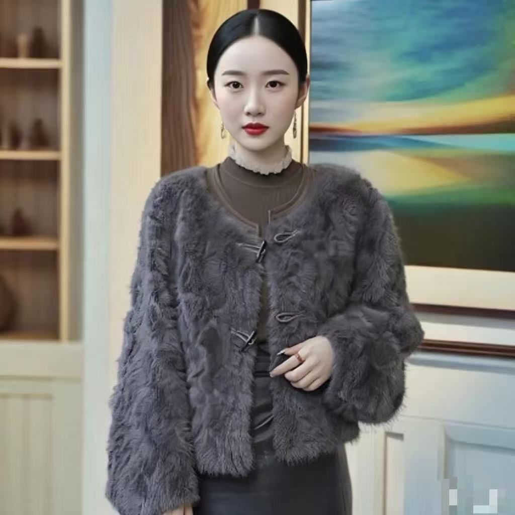 New high-end women's clothing imported small foreign hair round neck fur celebrity high sense versatile short coat women