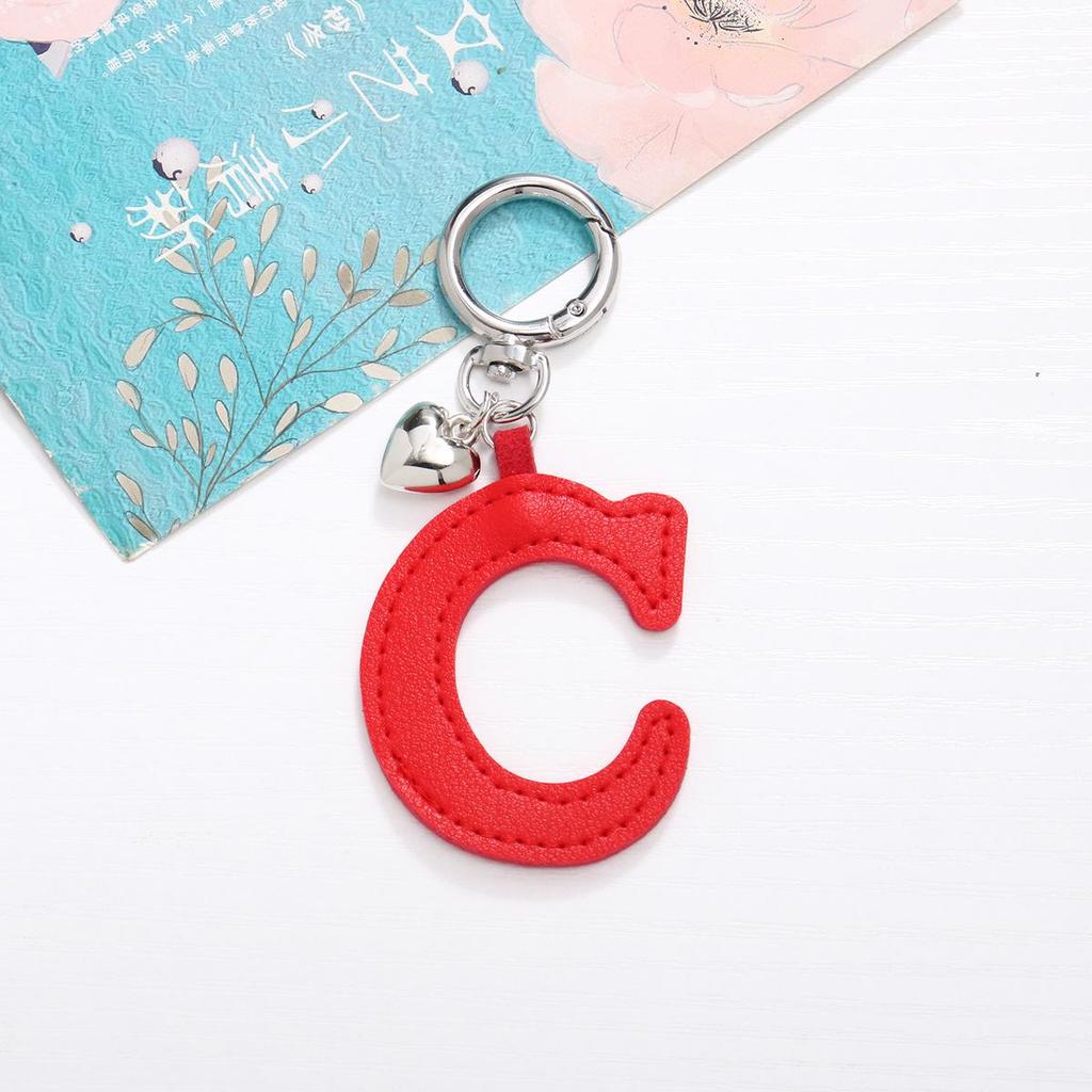 Colorful PU Leather Keychain with Peach Heart and 26 English Letter Charms