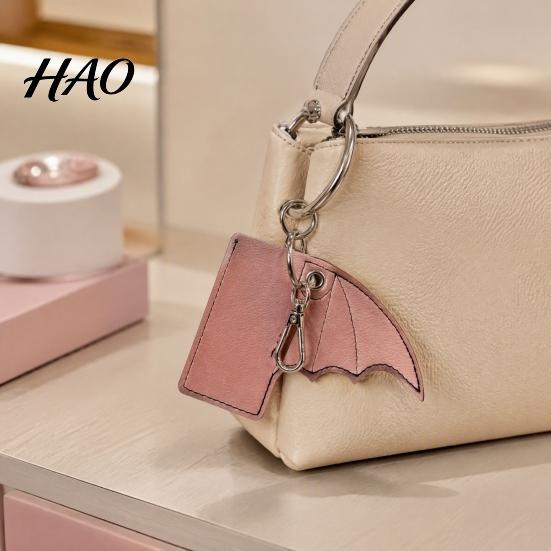 Durable Faux Leather Charm Lip Balm Case Bat Keychain, Lipstick Chapstick Punk Protective Personalized Bag Keychain Gift Sleeve Charm, Car Key