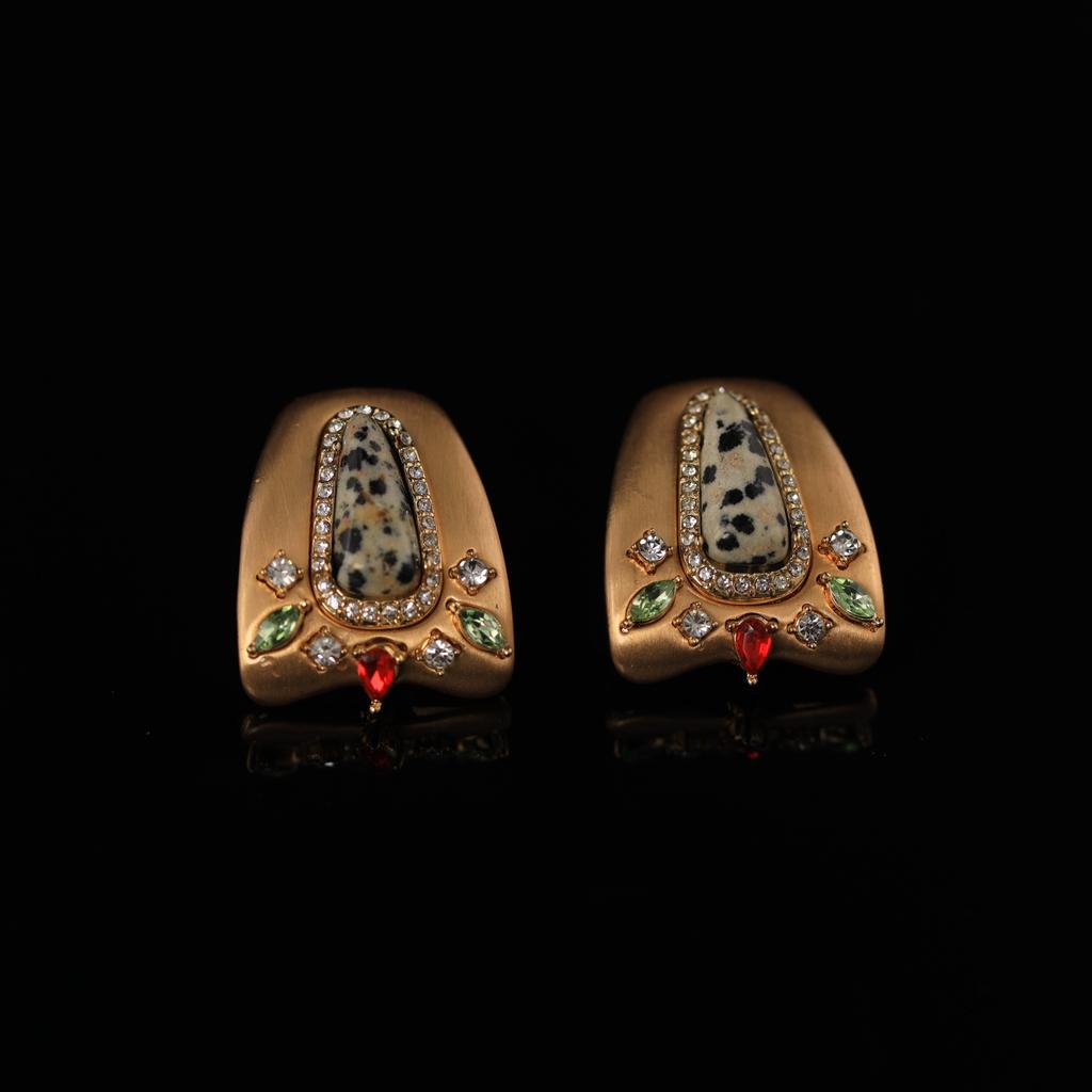 Medieval 25 Winter French Retro Suit Collection Temperament Premium Copper Alloy Stud Earrings Necklace