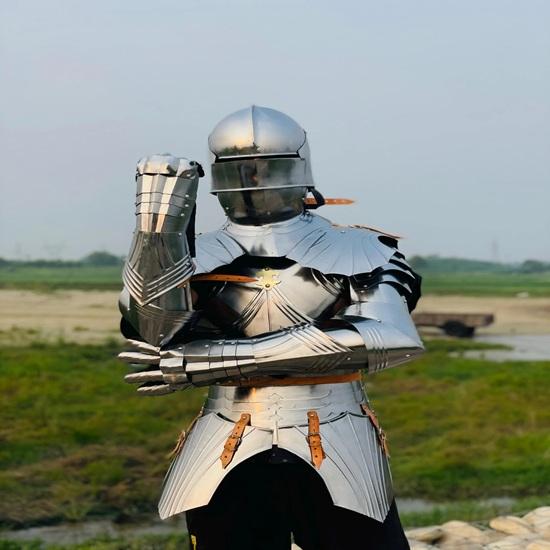 Středověký rytíř Německá gotická zbroj Oblek 15. století Larp Cosplay Oblek poloviční zbroje Nejlepší dárek