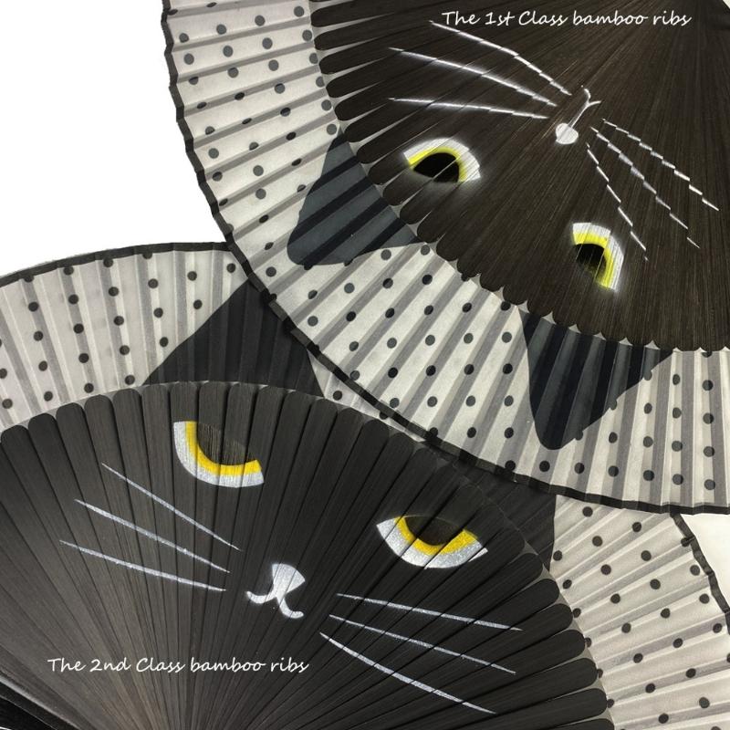 Cartoon Cat Hand Fan Chinese Japanese Folding Fan Silk Handheld Fan for Wedding Dancing Party Church Gifts Decoration