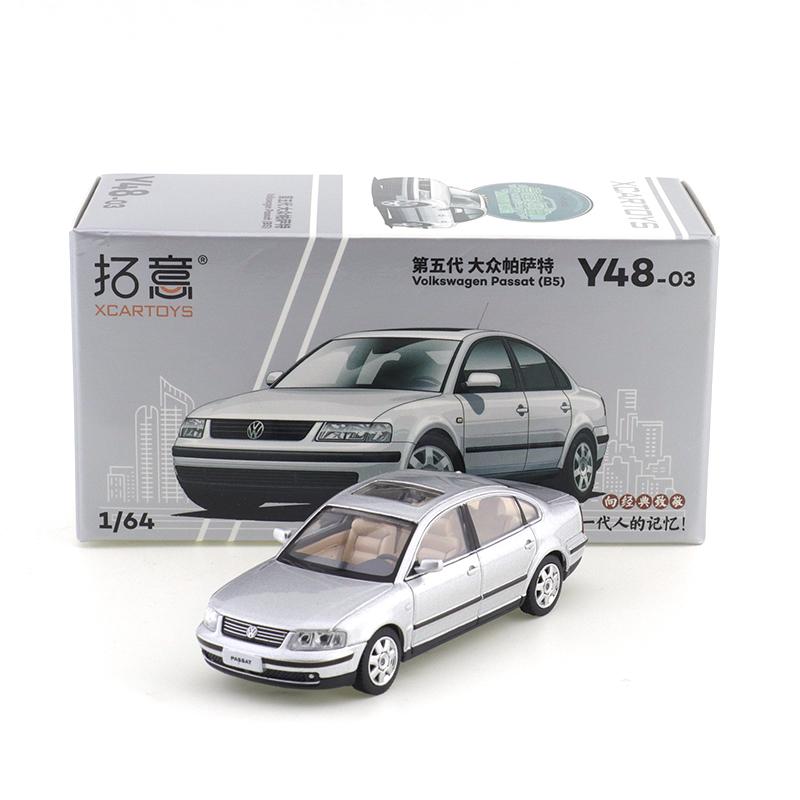 XCARTOYS 1/64 Accord Santana Elantra The First Generation Buick GL8 Diecast Model Toy Vehicles Miniatures Collectibles