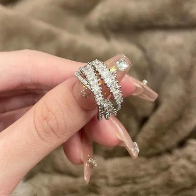 Funkelnder Zirkonia Geometrischer Damenmode Ring - Trendiger Mehrschichtiger Offener Bandring für den Zeigefinger