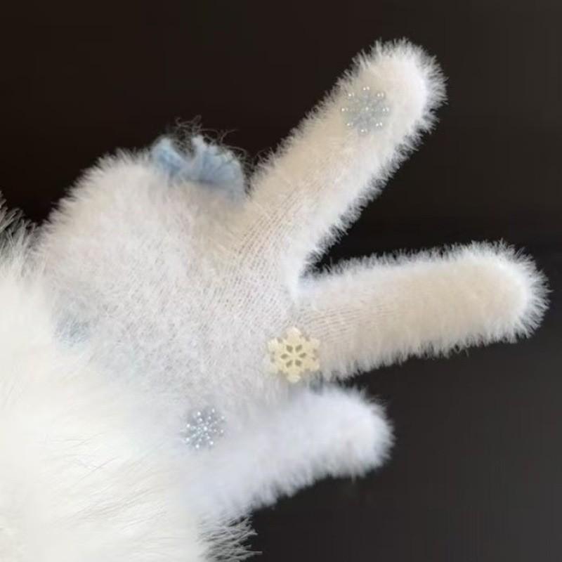Newcomer's Discount: Women's Mink Fur Gloves - Cute, Warm Snowman Design for Winter