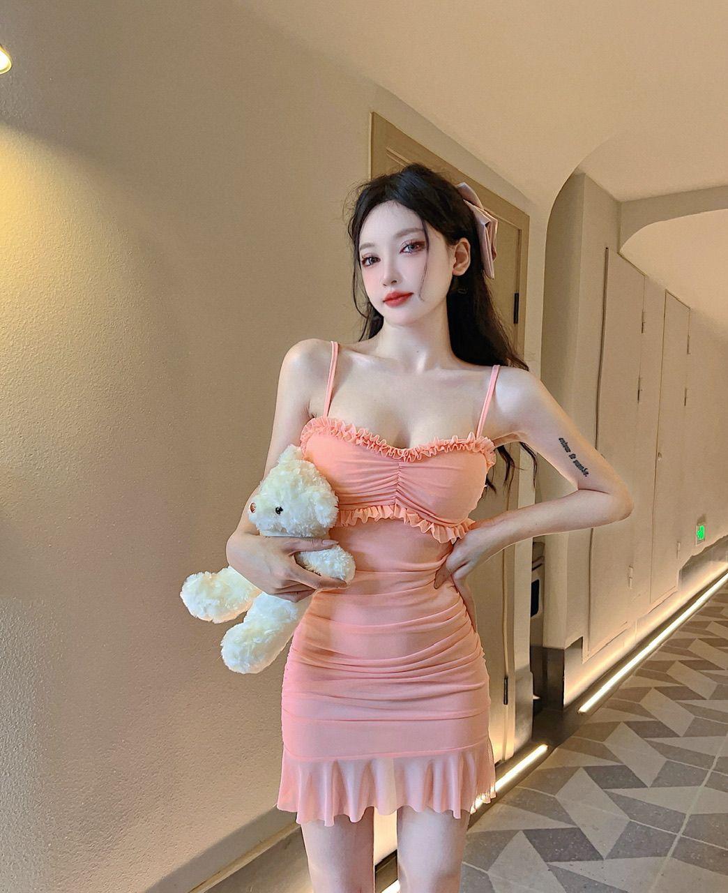 

Summer pure desire wind mesh ruffle leaf edge suspender with chest pad dress women s small buttocks Spice girl slim skirt XL рожевий