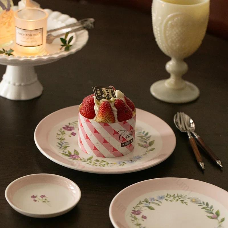Assiettes en céramique à fleurs de style français, style rétro rose, pour dessert, petit gâteau, assiette à dîner, pour le thé de l'après-midi, vaisselle exquise