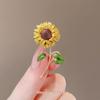2024 Women's High-Grade Anti-Exposure Brooch: Stylish, Niche Design Clothes Pin.