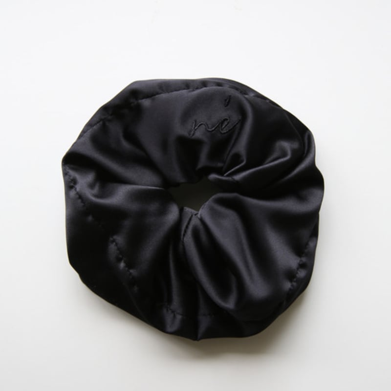 Ne Satin Scrunchie (black)