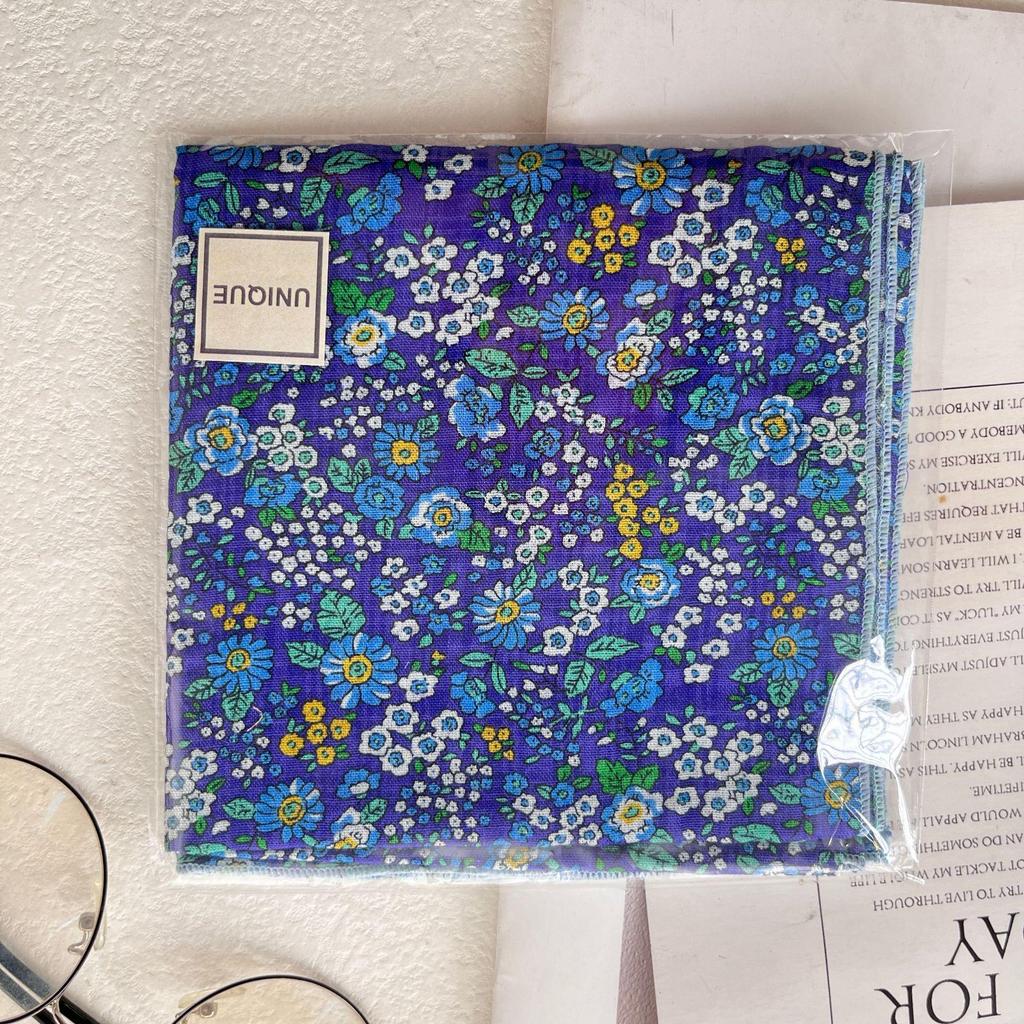 Korean Style Retro Floral Cotton-Linen Scarf: Exquisite Autumn/Winter Silk Square for Women