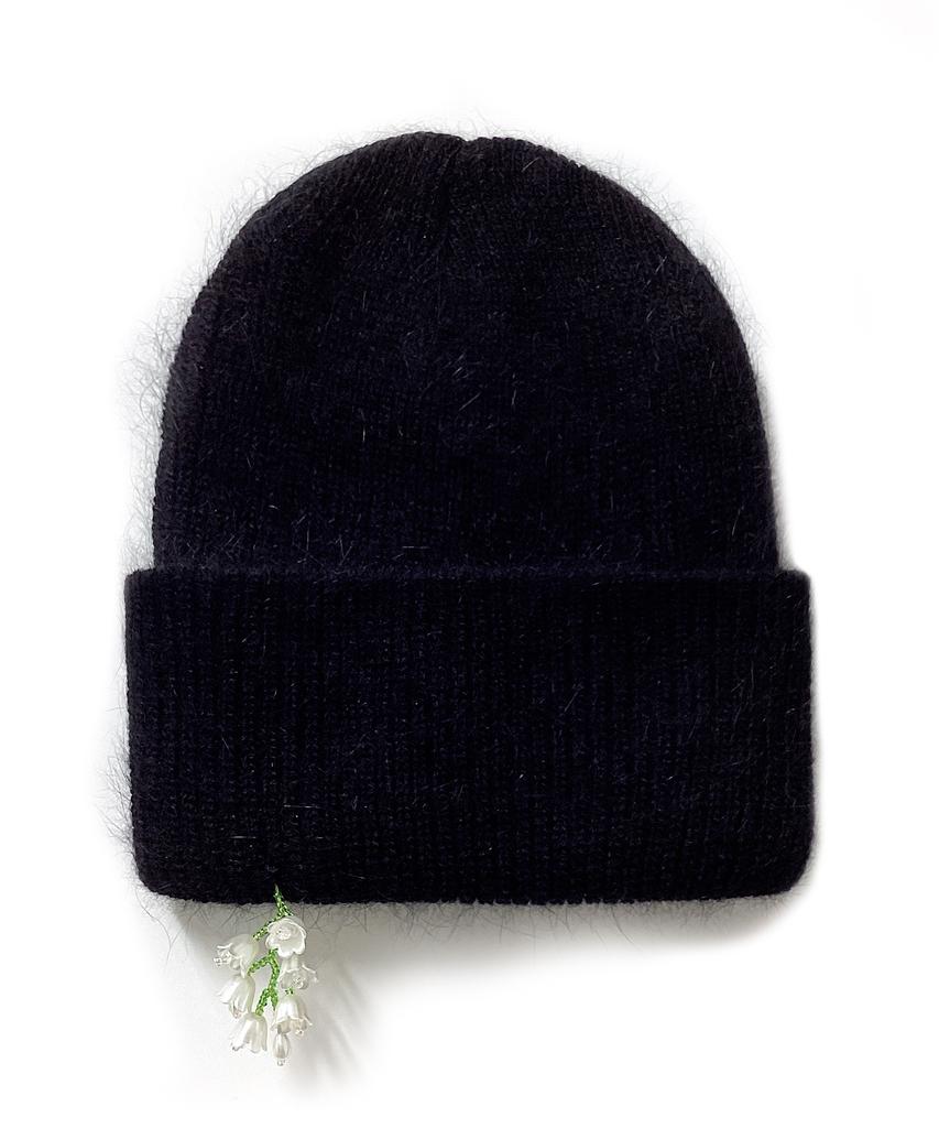 OTHER-worldly Drop White Flower Bead Beanie [Angora Black]