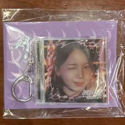 [USED] NiziU LOVE LINE Soundwave Mini CD Key Ring Ayaka