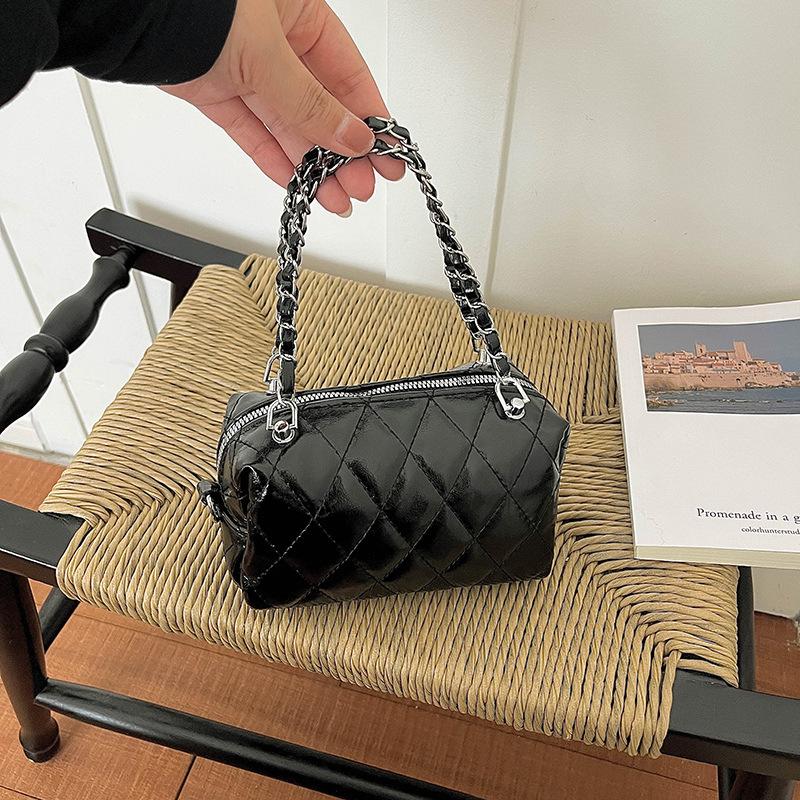 Handbag, Small Handbag, Diamond-patterned Chain Bag, Crossbody Bag on One Shoulder, Small Square Bag