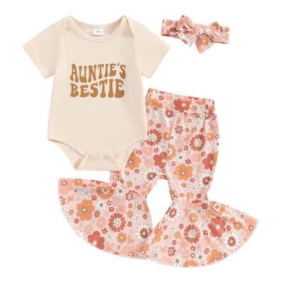 Baby Mädchen Sommeroutfits Buchstabenaufdruck Kurzarm Strampler Blumenmuster Schlaghosen Stirnband 3-teiliges Kleidungsset