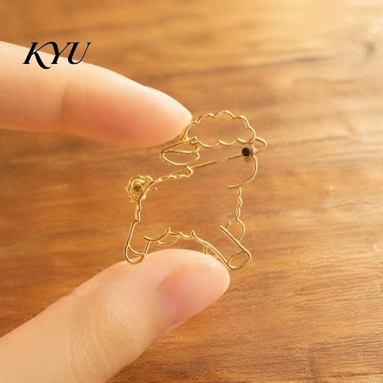 Sheep Cardigan Pin Hollow Brooch Lapel Pin, Golden Plated Alloy Animal Badge Decorative Clothing Accessory for Daily Wear Party Vintage Style