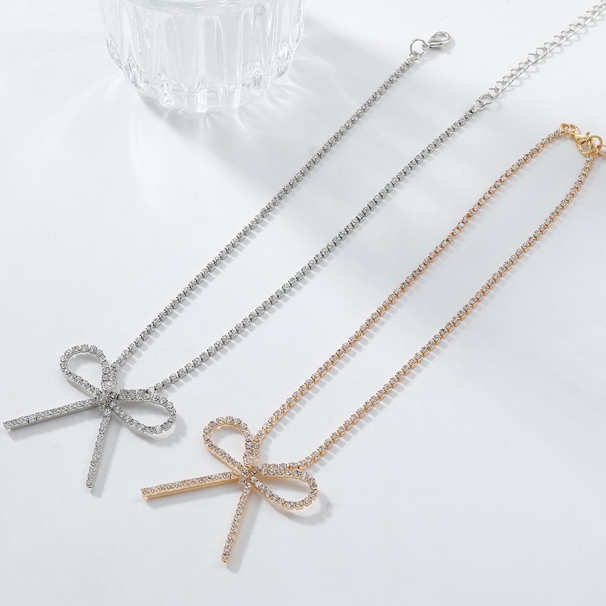 

Elegant Rhinestone Bow Tassel Necklace - European & American Style золотой