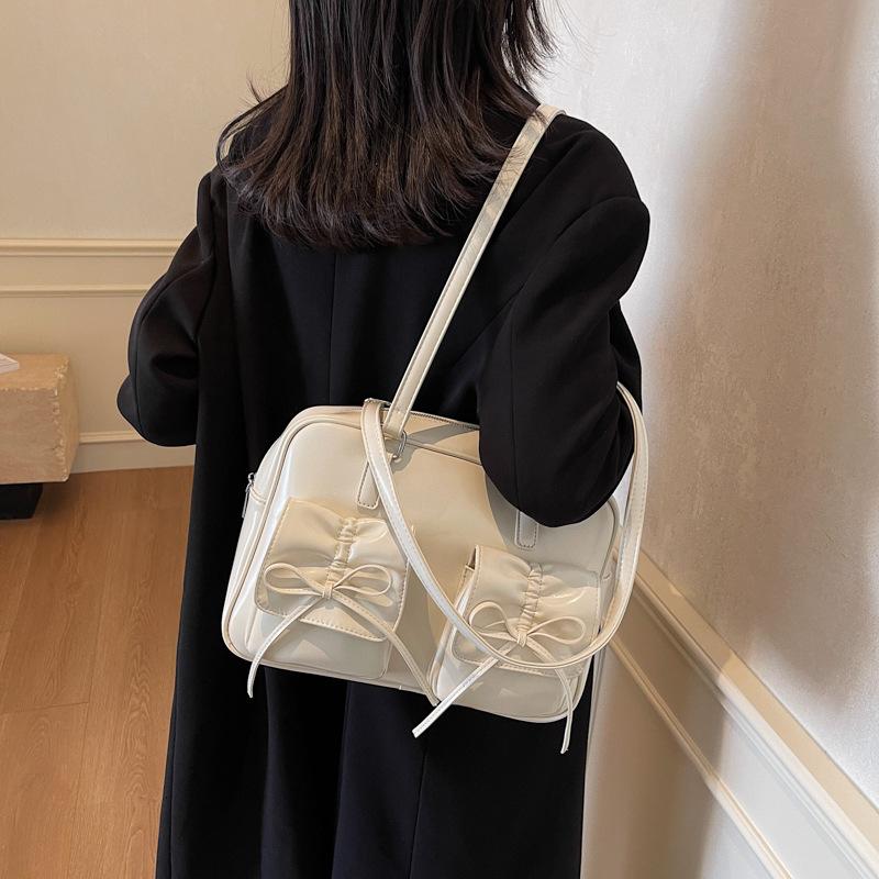 

Large capacity retro bow tote bag women s autumn and winter new versatile backpack shoulder bag 32*13*21 бежевый