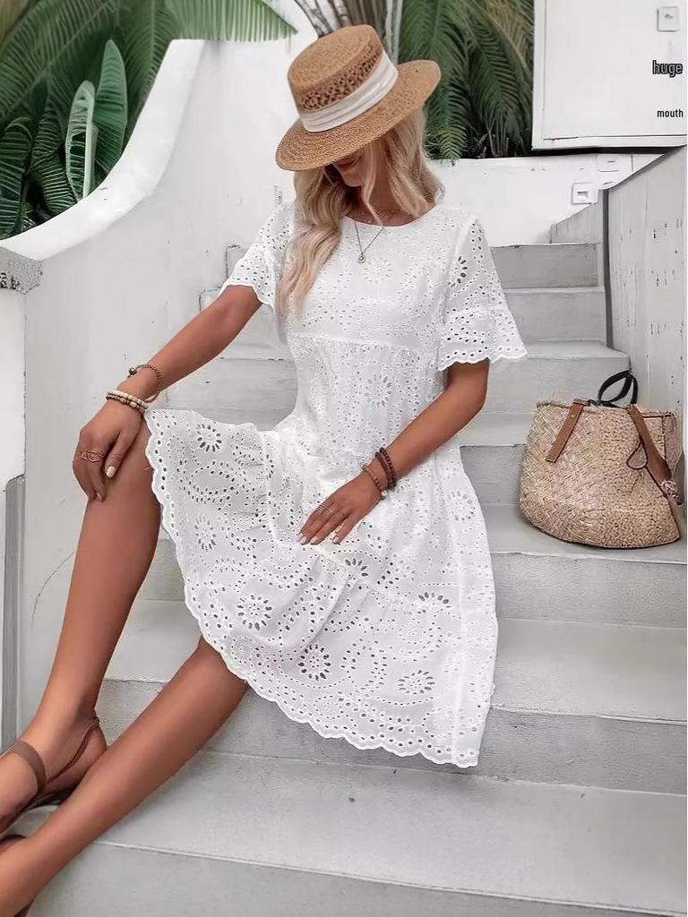 European Fashion 2025: Solid Color Cotton Embroidered Lace Dress