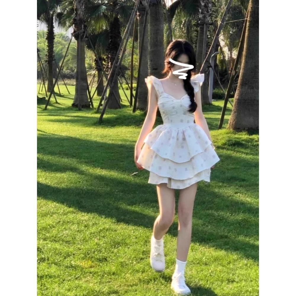 Spring and Summer Beautiful Sweet Flying Sleeves Casual Suspender Dress Fairy Skirt Waist Fluffy Skirt Small Man