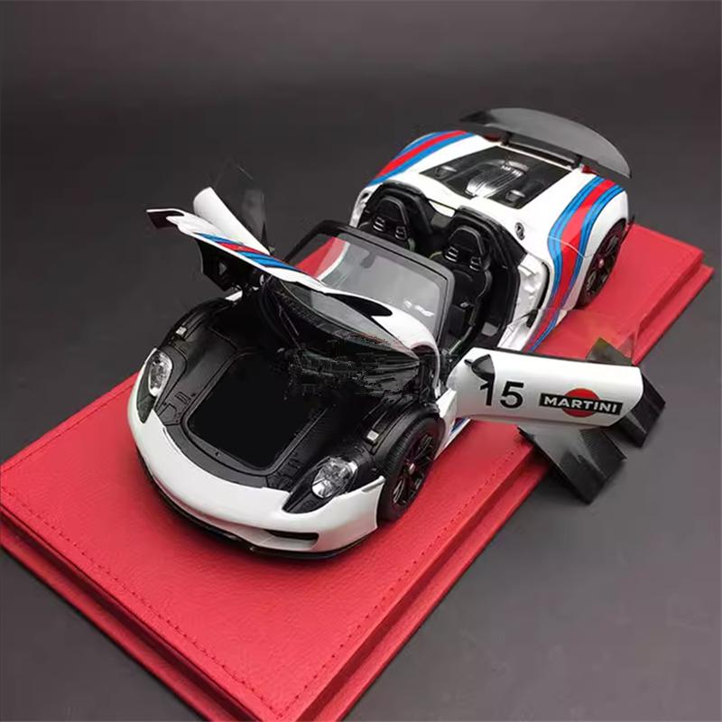 Porsche 918 Spyder Martini Sportwagen-Modell im Maßstab 1:18 aus Metallguss, mit Sound und Lichteffekten – ein tolles Geschenk für Kinder!