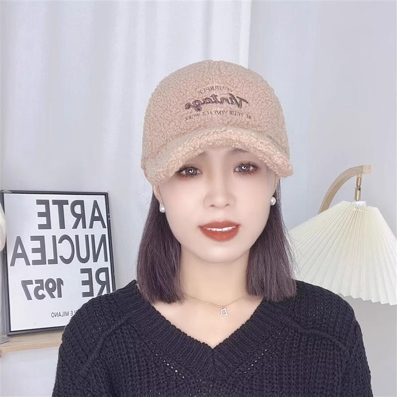 

Женская зимняя бейсболка из плюша ягненка, новая модная универсальная шапка, осенне-зимняя пушистая шапка M（56-58cm）