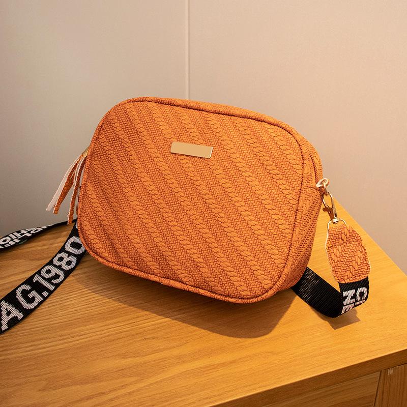 New embossed iron sheet ribbon messenger small square bag casual simple cosmetic bag mobile phone bag