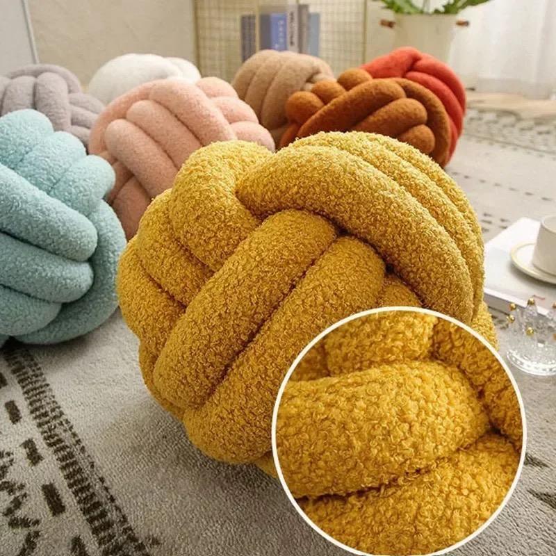 Lamb Fleece Sofa Bed Decoration Throw Pillow Nordic Knotted Ball Living Room Decor Cushion Simple Home Decor Pillow