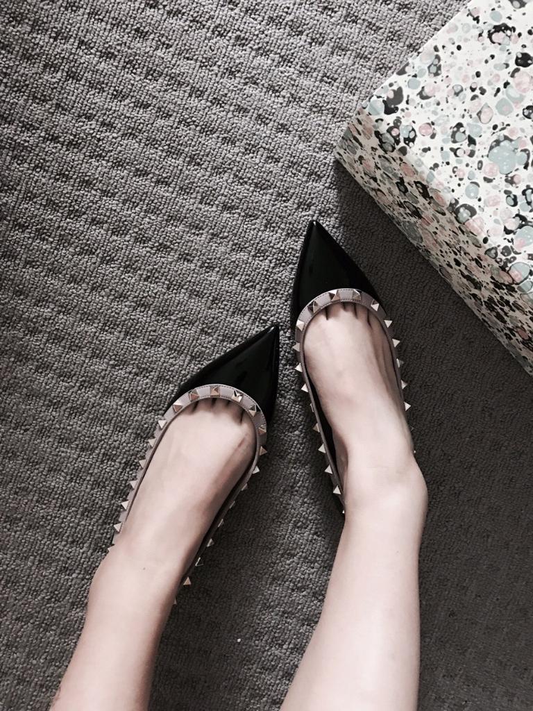 Rindslederversion~ Klassische Nietleder flachmündige spitze Schuhe Damen OL-Schuhe weiche Sohle Mary Jane Einzelne Schuhe flacher Boden kleine Lederschuhe