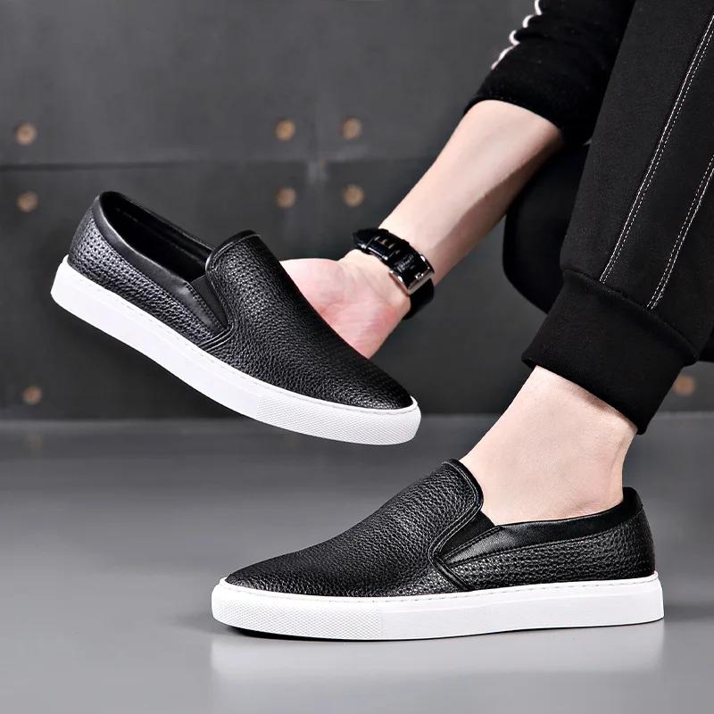 Neue Mode Herren Echtleder Freizeitschuhe Frühling Sommer Atmungsaktive Mikroporen Weiße Flache Schuhe Freizeit Ledersandalen