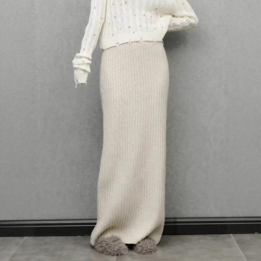 Temperament: Women's High-End Ribbed Knit Midi Pencil Skirt