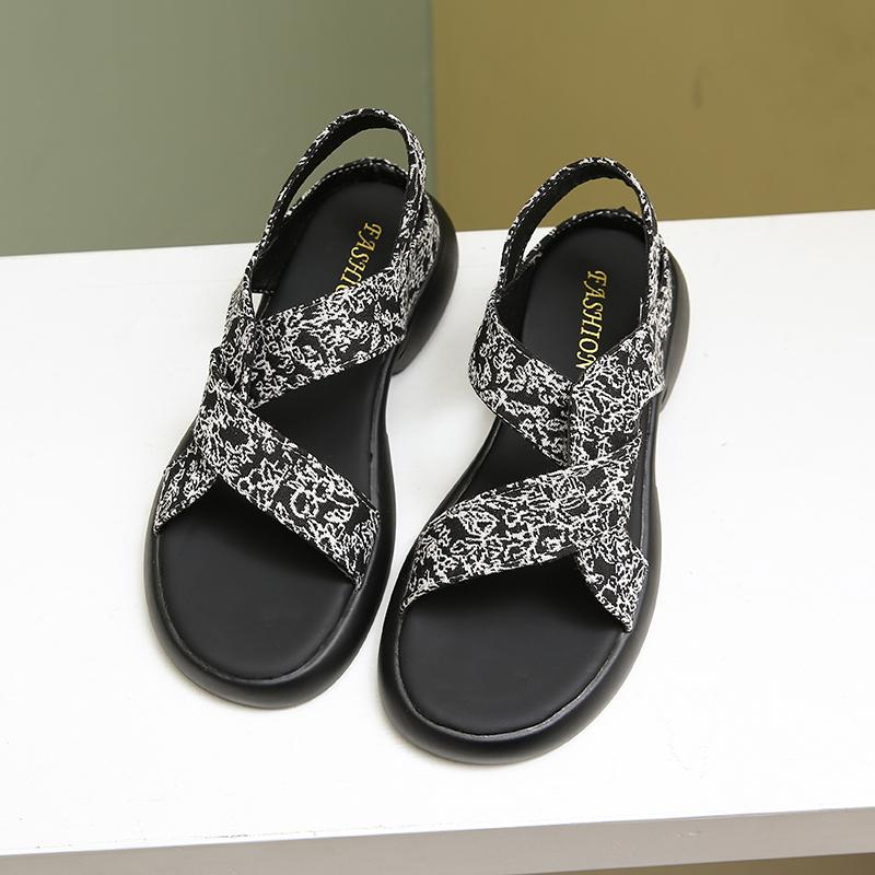 CRLAYDK Dames Flate Sandaler Pyntet Sommer Komfort Ankelstropp Utendørs Gå Åpen Tå Slides Strand Slip On Fritidssko Tøfler