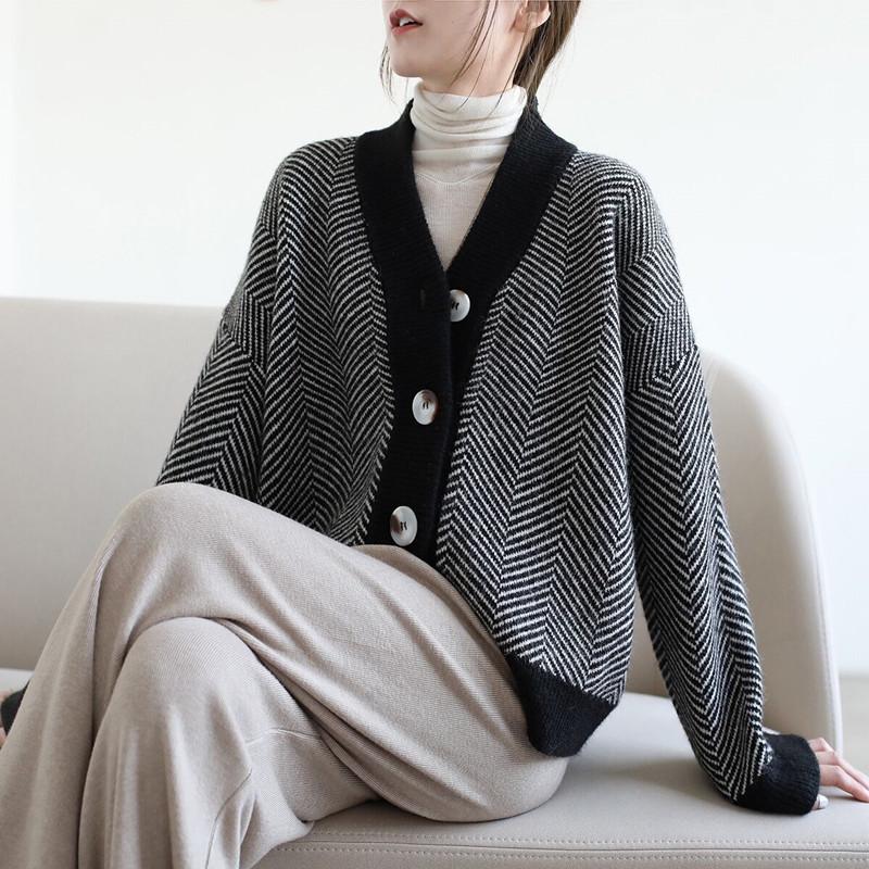Chic Women's Korean Retro Striped Knit Cardigan - Lazy Style, Loose Fit, Versatile Outerwear for Autumn/Winter 2025.
