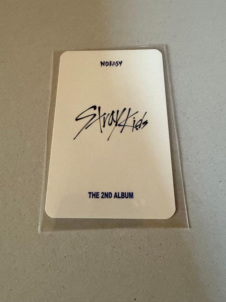 [USED] Straykids Hyunjin Noeasy Bonus Trading Card Shopee