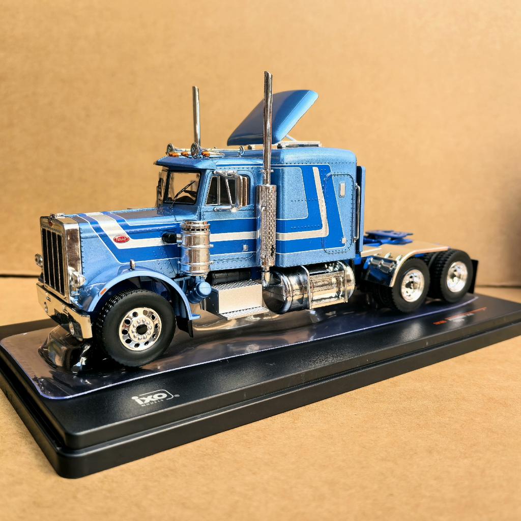 Diecast IXO 1/43 Scale PETERBILT Truck Trailer 359 1973 W7 Alloy Car Model