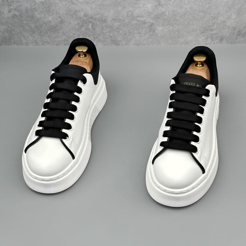 Men 's Casual Four Seasons Fashion Skateboarding Students Comfortable Sneakers Boys Trending Soft Sole Breathable Shoes