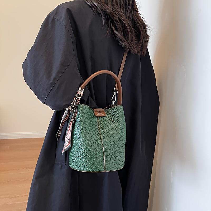 Fashiable Women's Bucket Bag, Stylish Solid Color Woven Effect Handbag Shoulder Bag and Crossbody Bag, Can Be Carried By Hand
