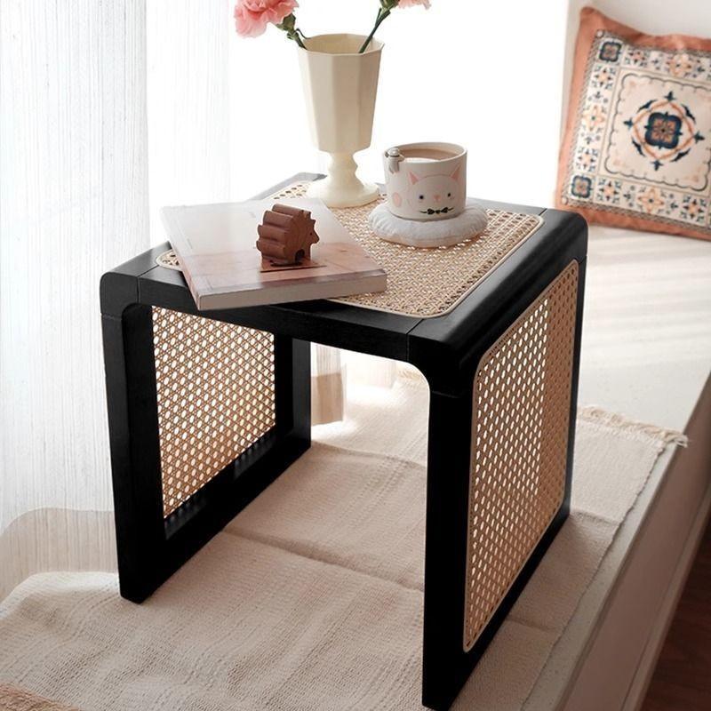 Multifunktionaler Hocker aus Massivholz und Rattan für den Haushalt, quadratisch, für Sofa, Eck-Nachttisch, kleine Wohnung, Schuhwechselhocker