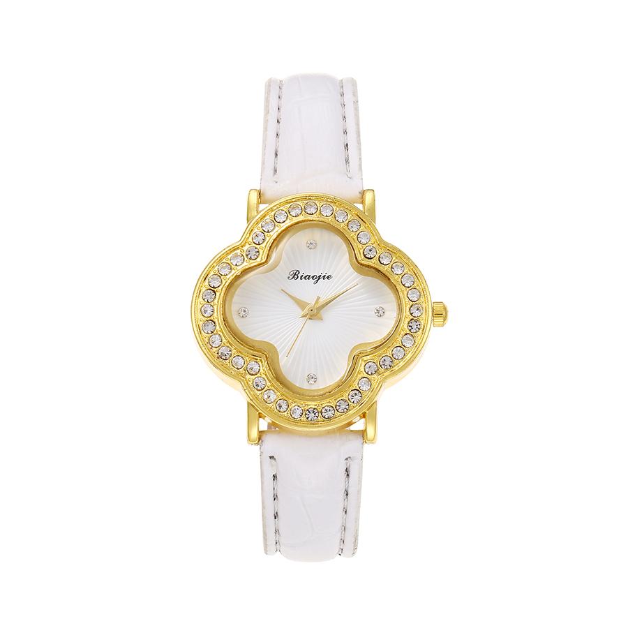 Quartz watch with four-leaf clover diamond dial shell strap luxury for students in summer graduation season.