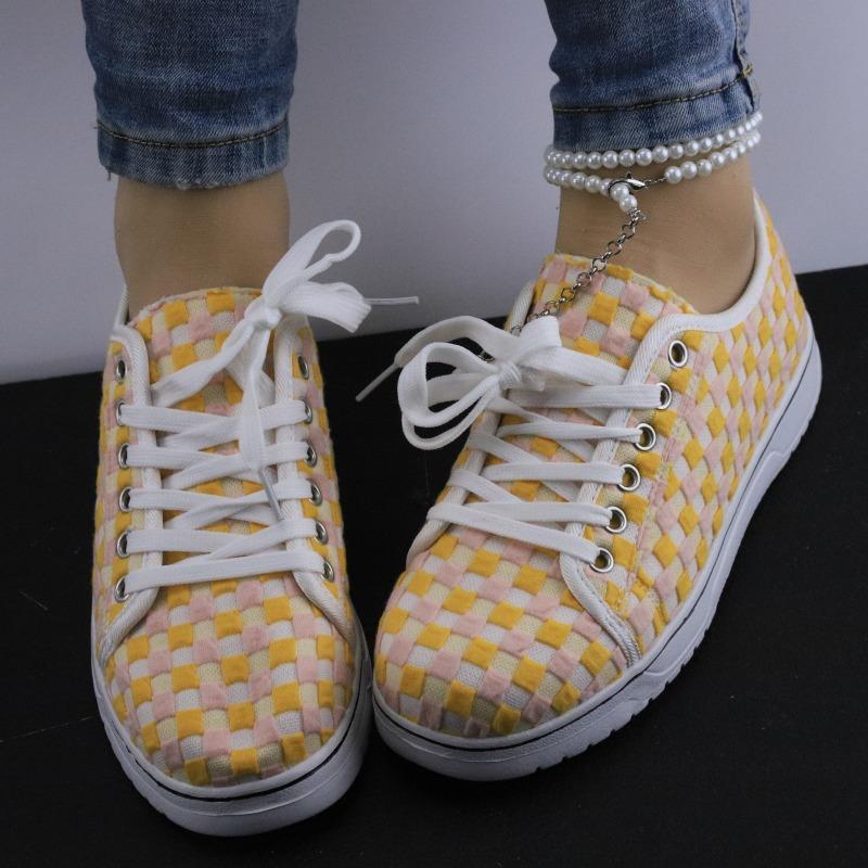 Large size round head versatile women's canvas shoes plaid trend flat baseplate shoes
