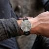 Minimalist Style Watch for Men and Women with Simple Circular Dial Watch Minimalist Men's Casual Quartz Watch Clock Gift