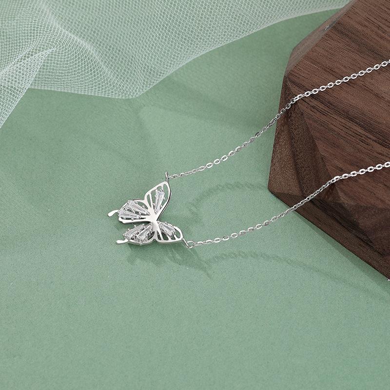 Exquisite Butterfly Necklace, Feminine Style, Versatile, and Unique Design, Sweet Collar Chain
