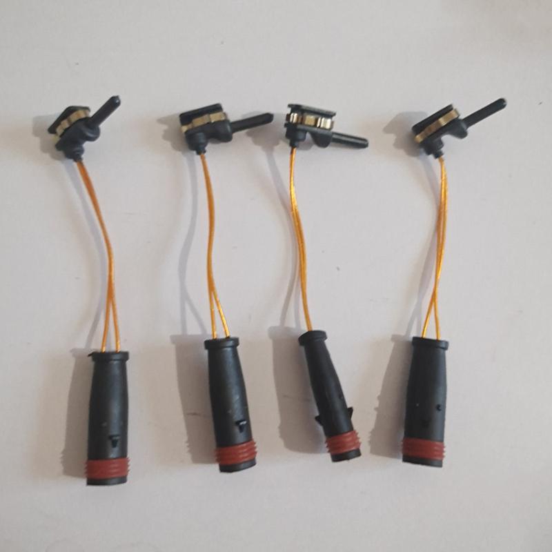 A2205400717 4Pcs Front Rear Brake Pad Wear Sensor for Mercedes Benz W220 W211 W221 W204 W212 A2115401717 2205400717 2115401717