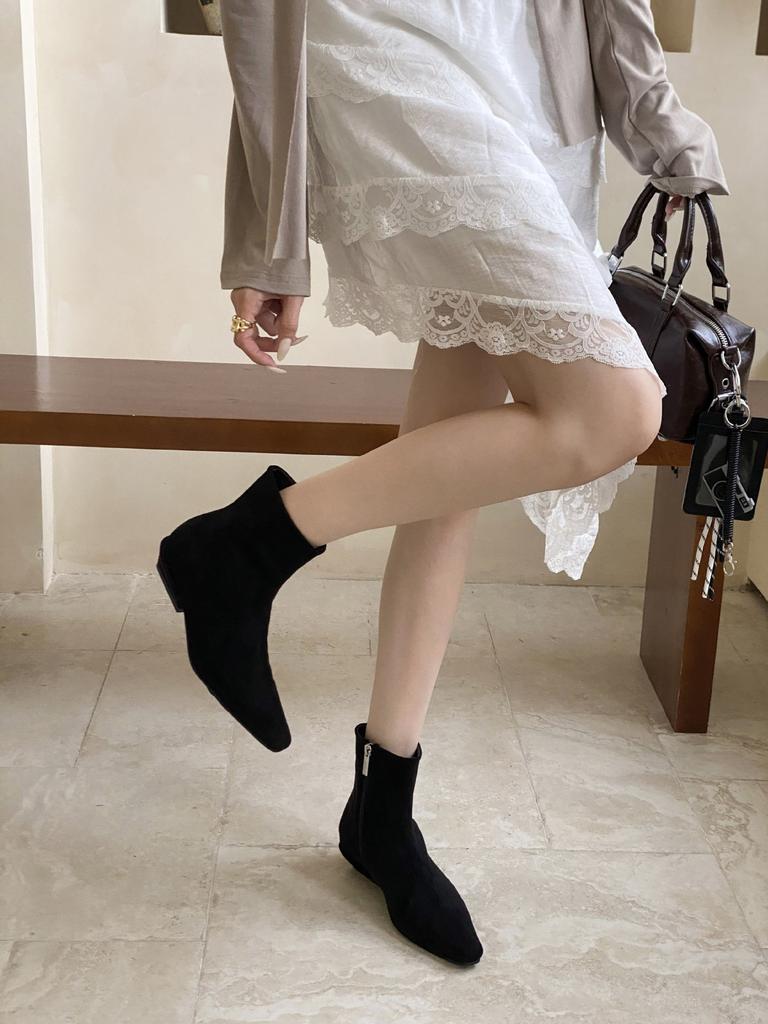 2025 Autumn and Winter New Square Head Thick Heel Short Heel Suede Temperament French Fashion Sexy Beautiful Women Short Boots