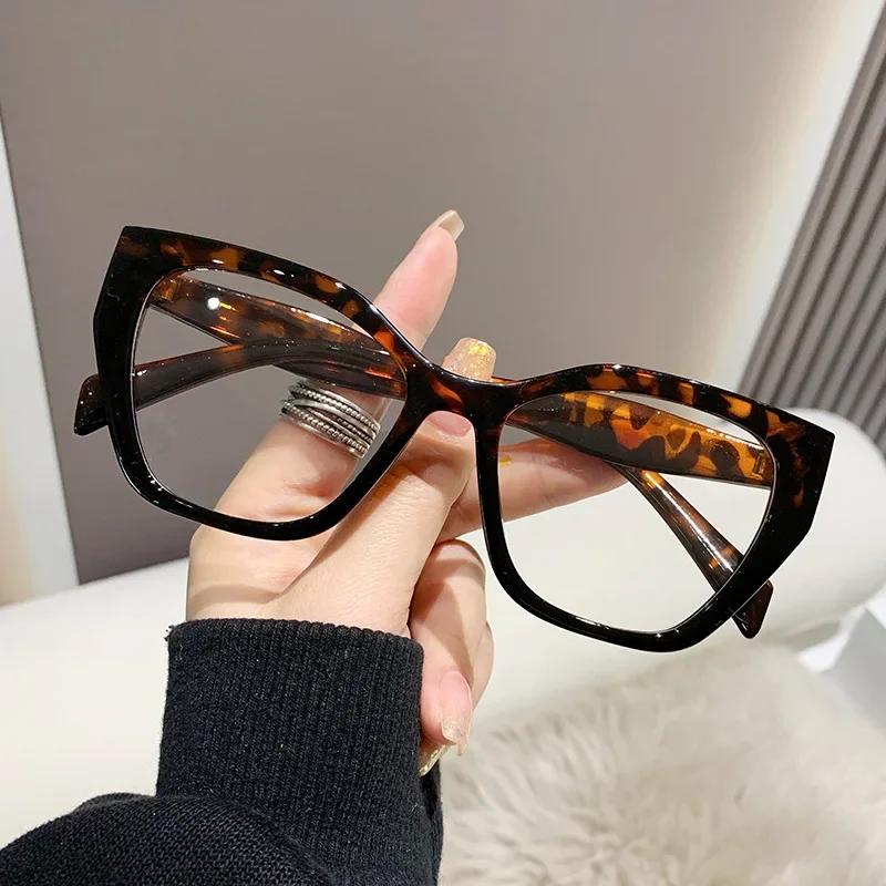 Blue Light Blocking Glasses For Woman Fashion Designers Optical Eyeglasses Eye Protection Anti-Blue Light Computer Eyewear